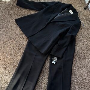 Le Suit Elegant Black Jacket and Trousers